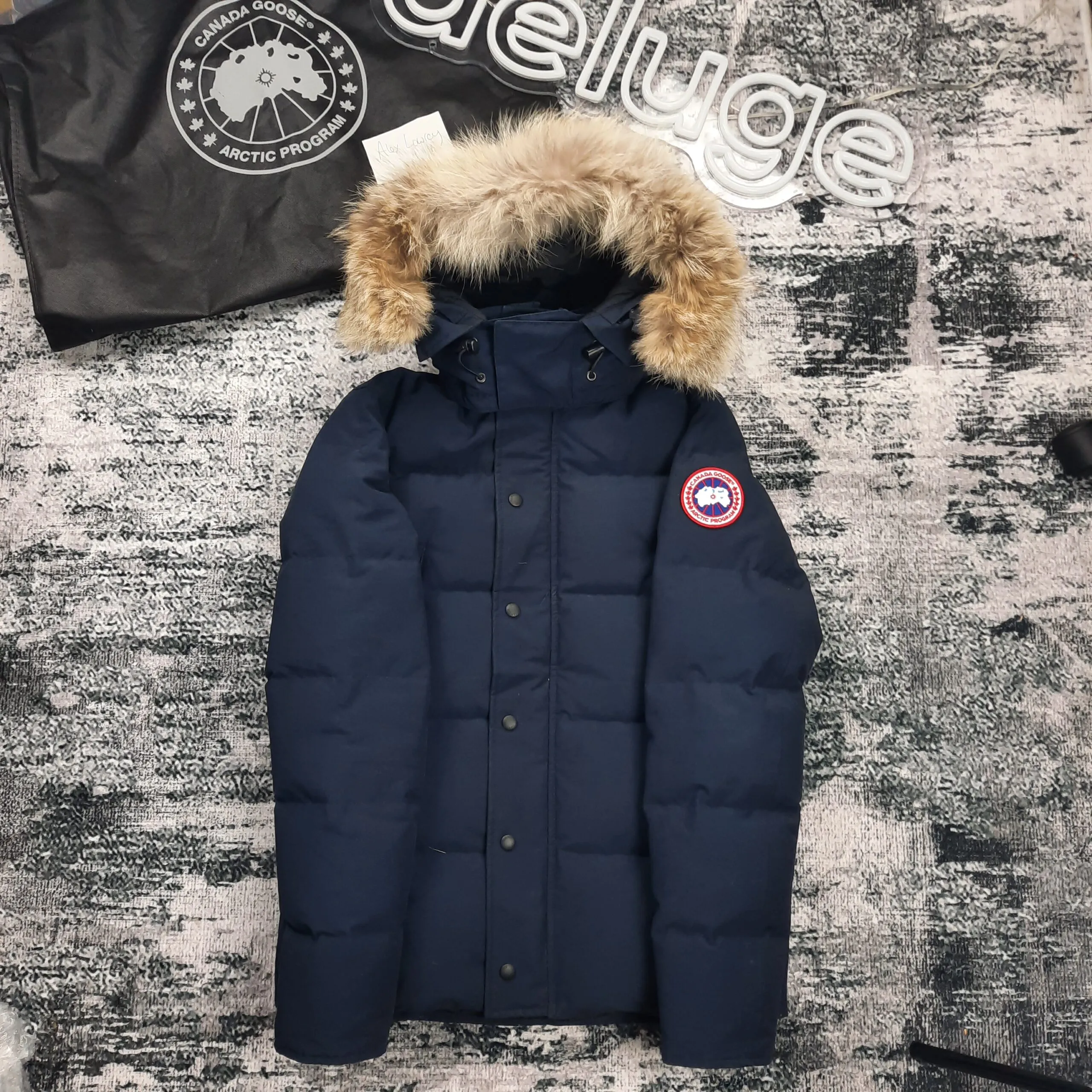 Canada Goose Wyndham Parka - Authentic Luxury Designer