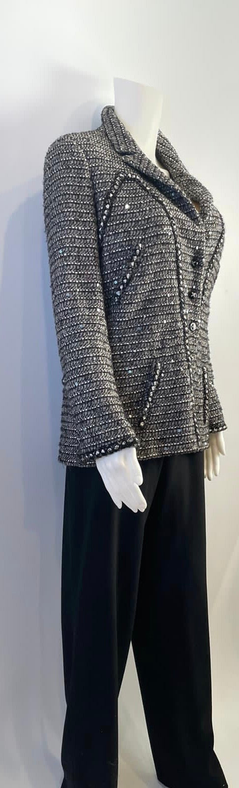 Chanel 06A 2006 Fall Gray Black Sequined Tweed Jacket Blazer FR 44 US 8/10