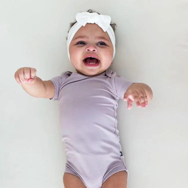 Kyte Baby Short Sleeve Bodysuit in Wisteria