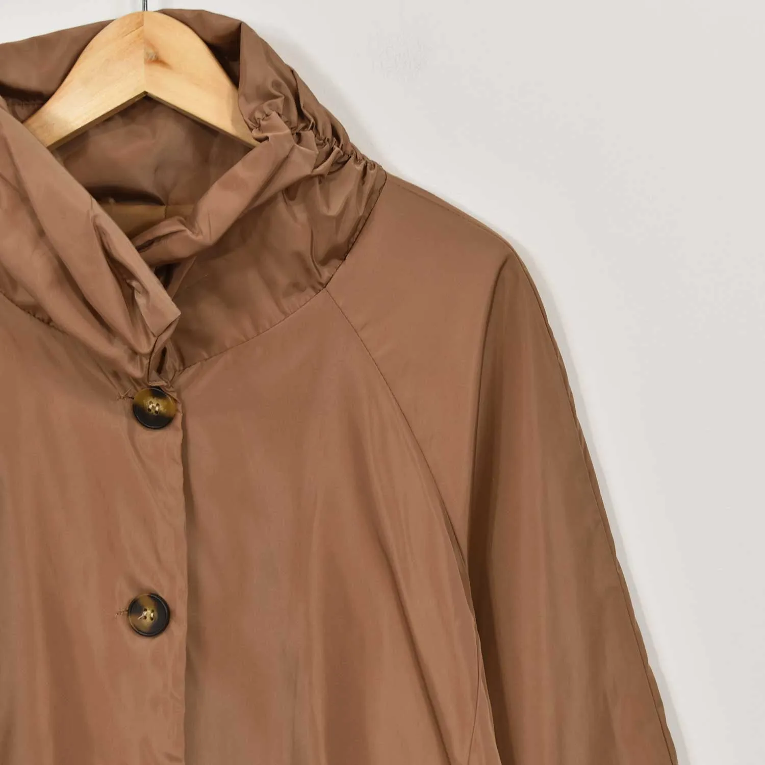 Parka outdoor botones camel