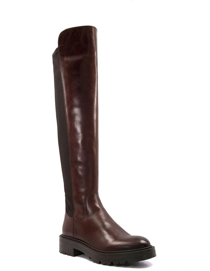 Tella Boots in Brown