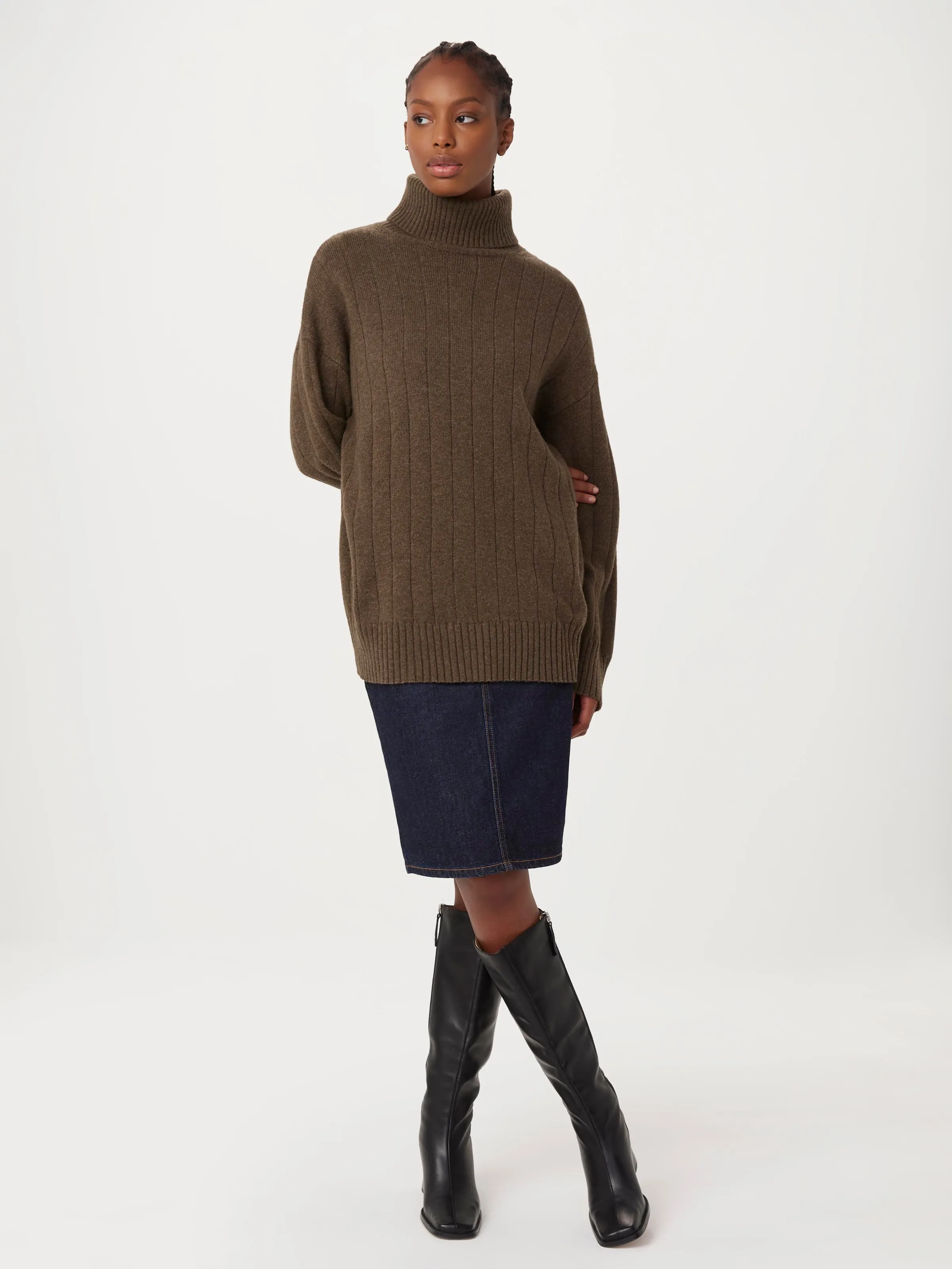 The Lambswool Turtleneck Sweater in Chocolate Brown