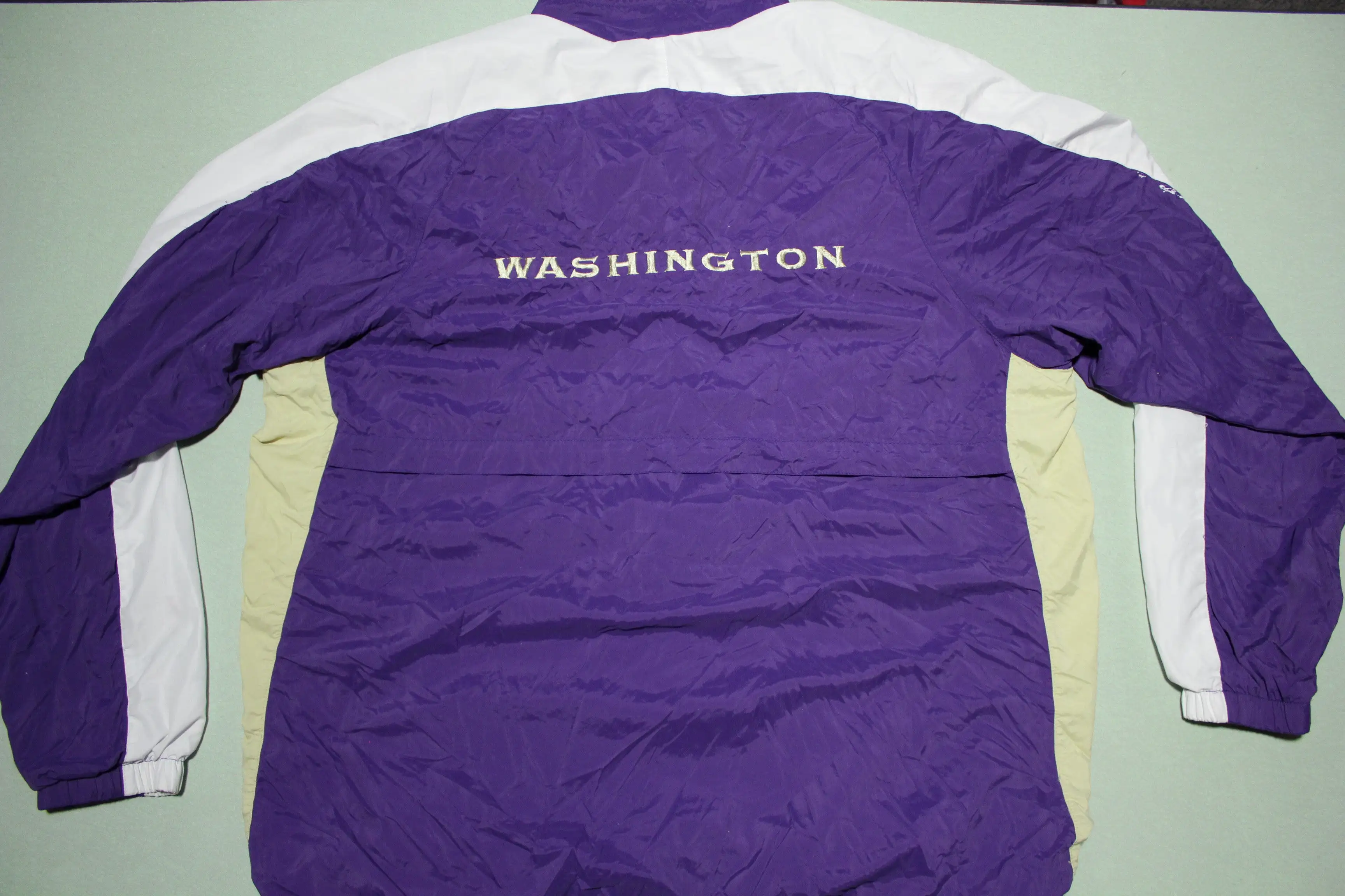 Washington Huskies UW Nike 90's Made in USA Embroidered Swoosh Pullover Windbreaker Jacket