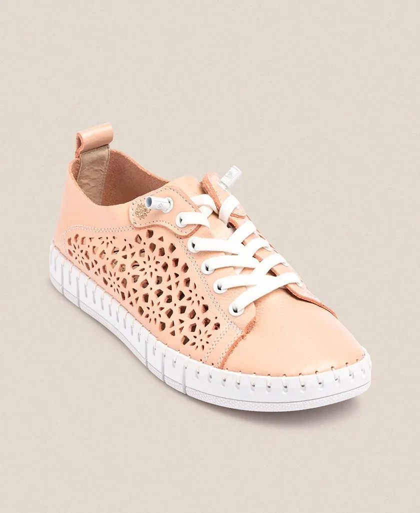 Yokono Flow Lace-Up Sneakers